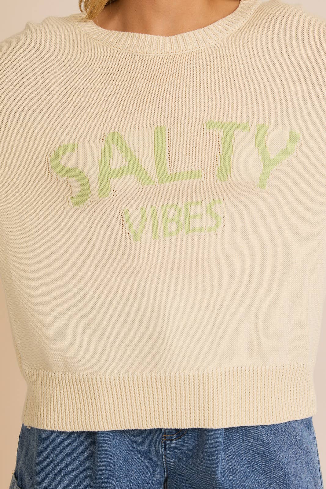 ROUND NECK LONG SLEEVE "SALTY VIBES" LIGHT WEIGHT SWEATER: CREAM-LT GREEN / M