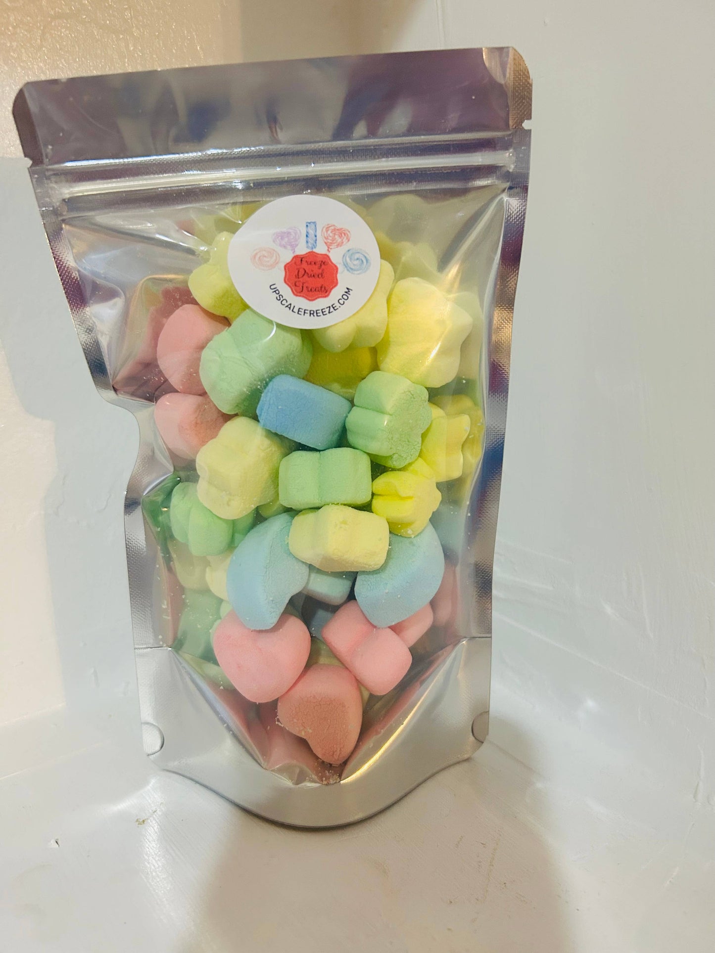 FREEZE DRIED CHARM MIX: Medium
