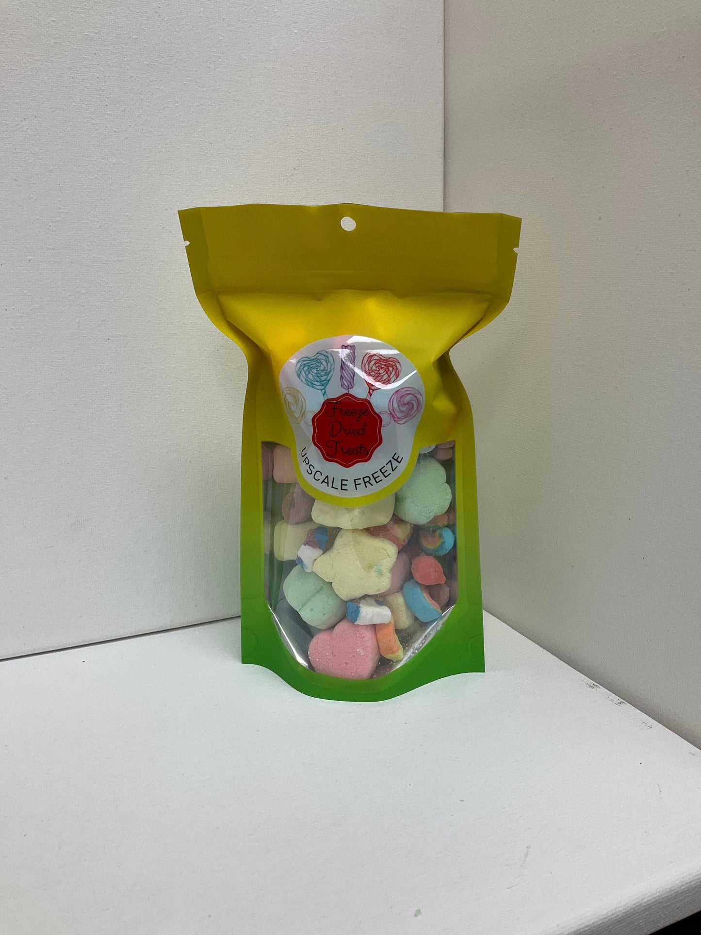 FREEZE DRIED CHARM MIX: Medium