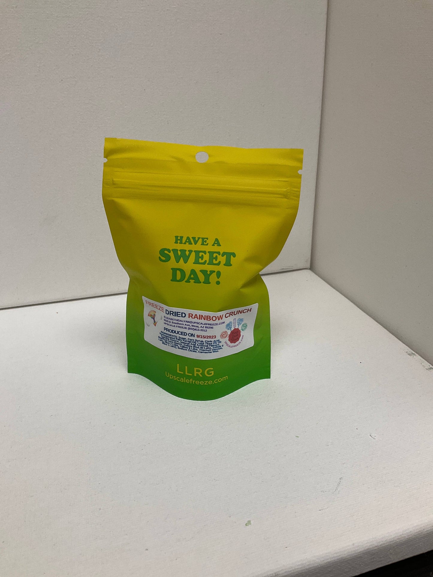 FREEZE DRIED RAINBOW CRUNCH: SMALL