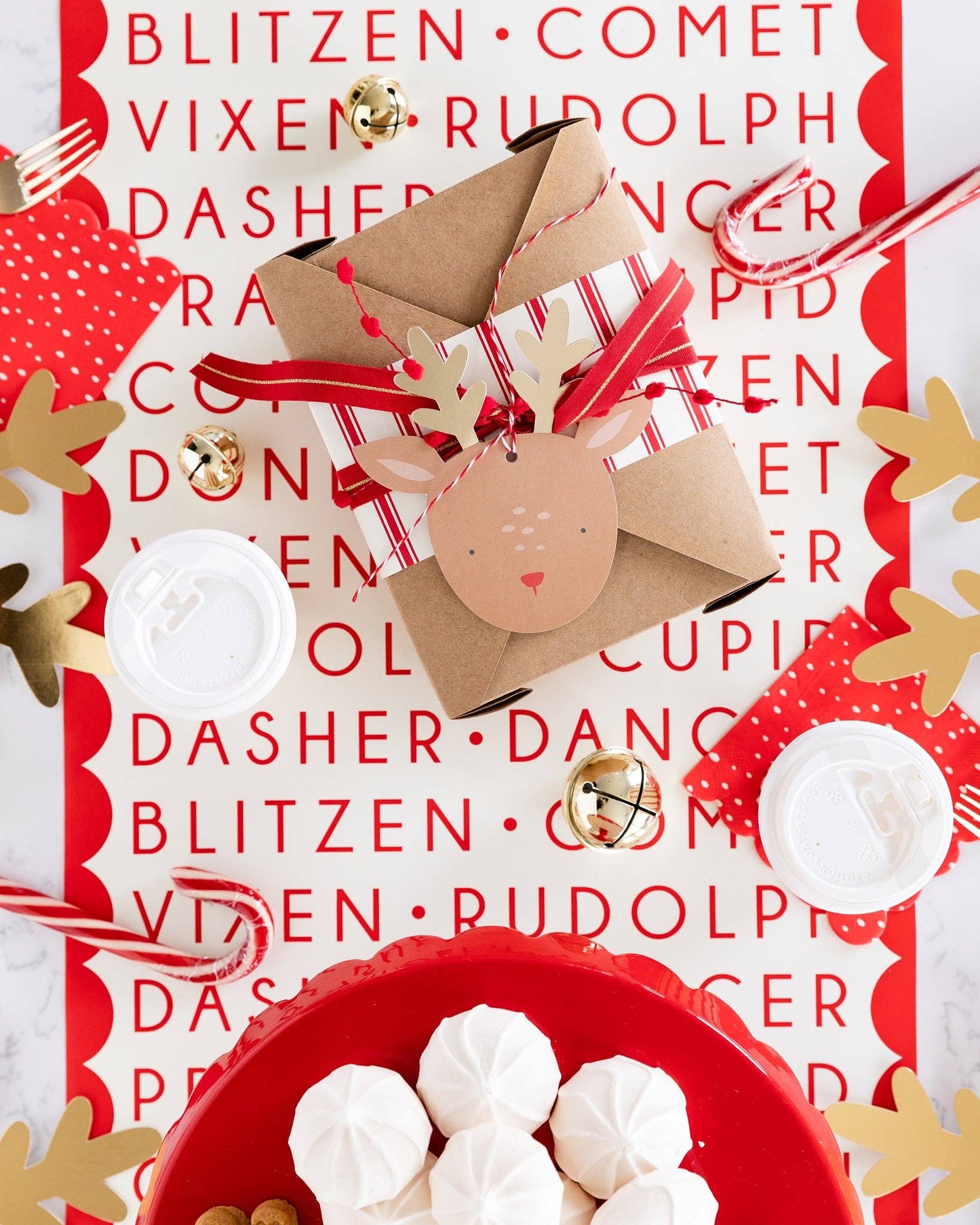 BEC821 - Dear Rudolph Reindeer Names Paper Table Runner