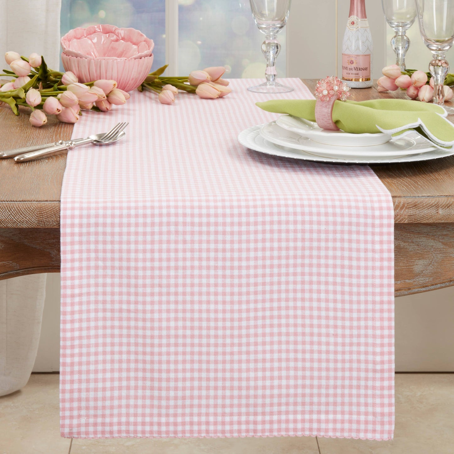 Traditional Gingham Table Runner: Pink / 16"x72"