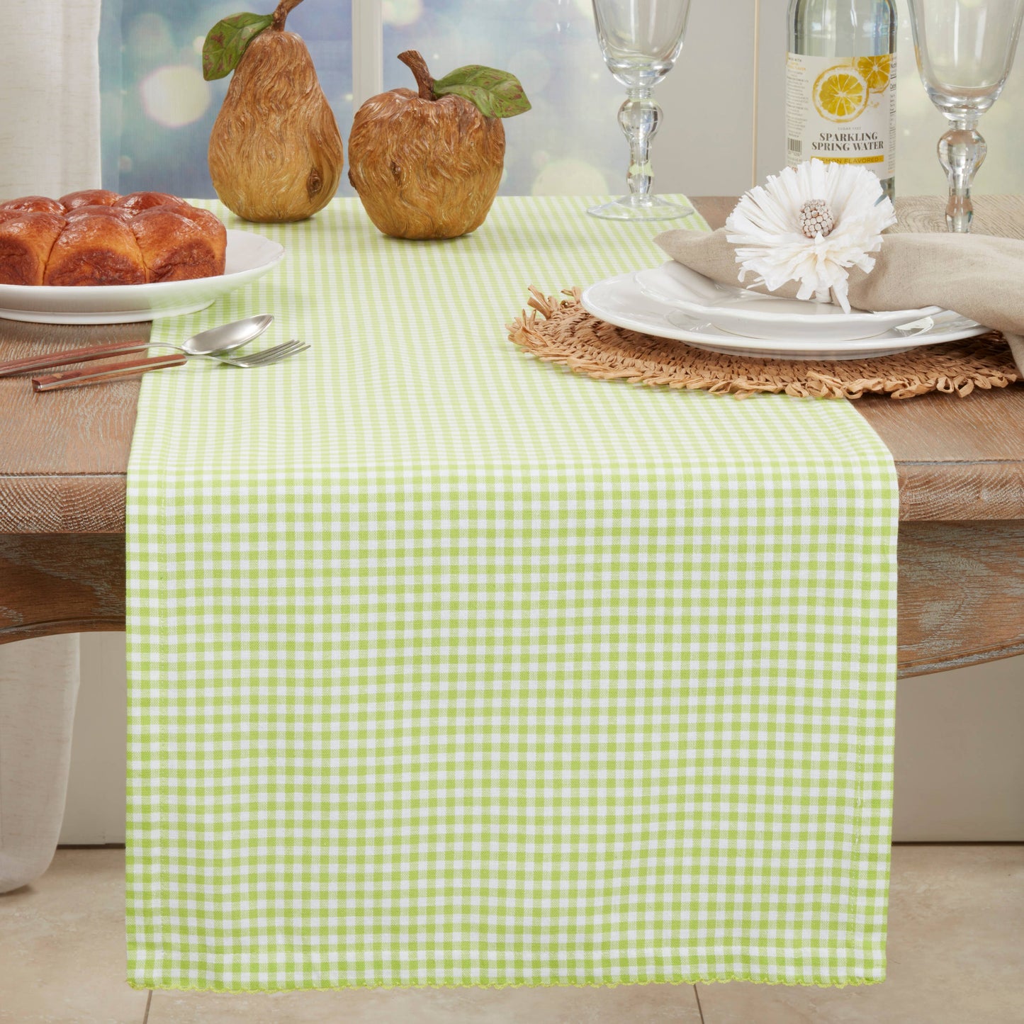 Traditional Gingham Table Runner: Pink / 16"x72"