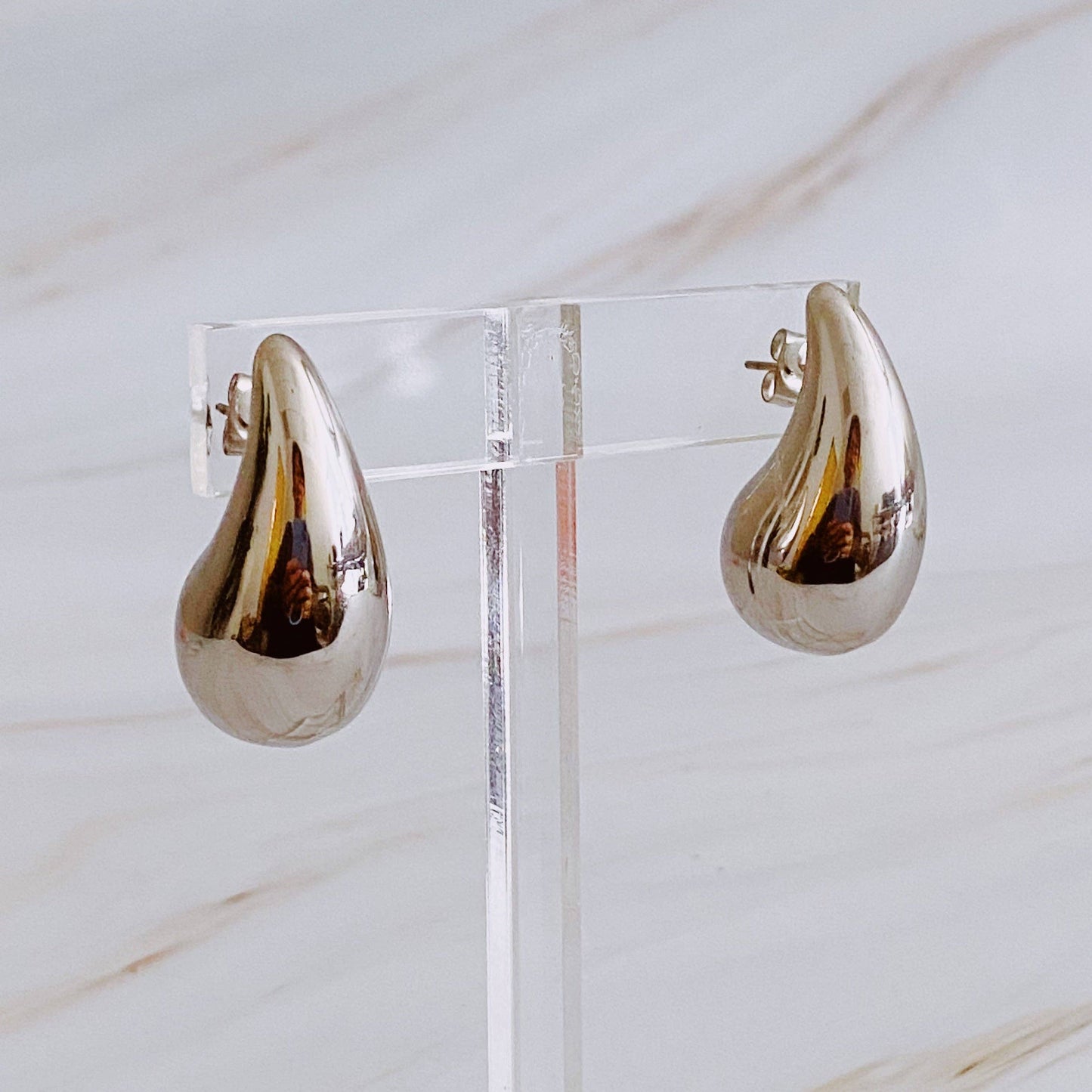 Statement Hollow Teardrop Stud Earrings: Gold