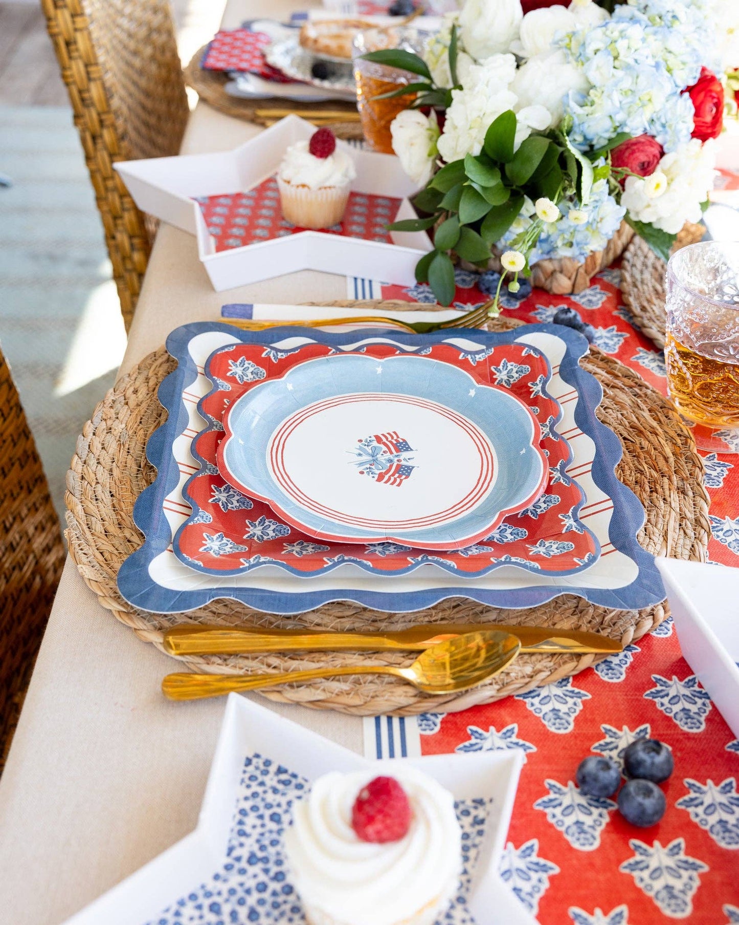 HAM1241 - Flag Paper Plate - 8"