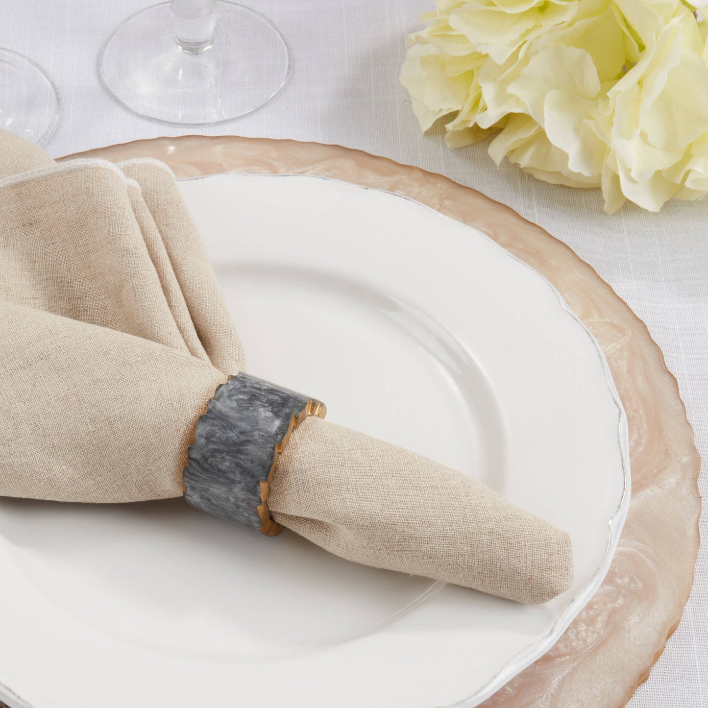 Resin Artistry Napkin Ring: Aqua