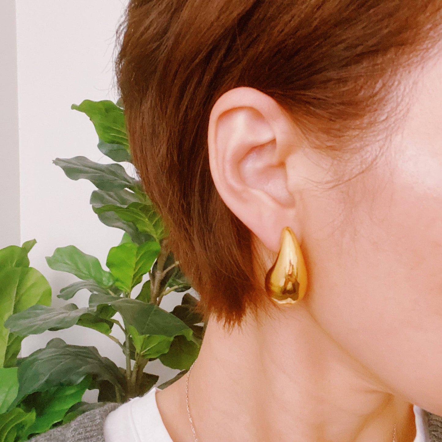 Statement Hollow Teardrop Stud Earrings: Gold