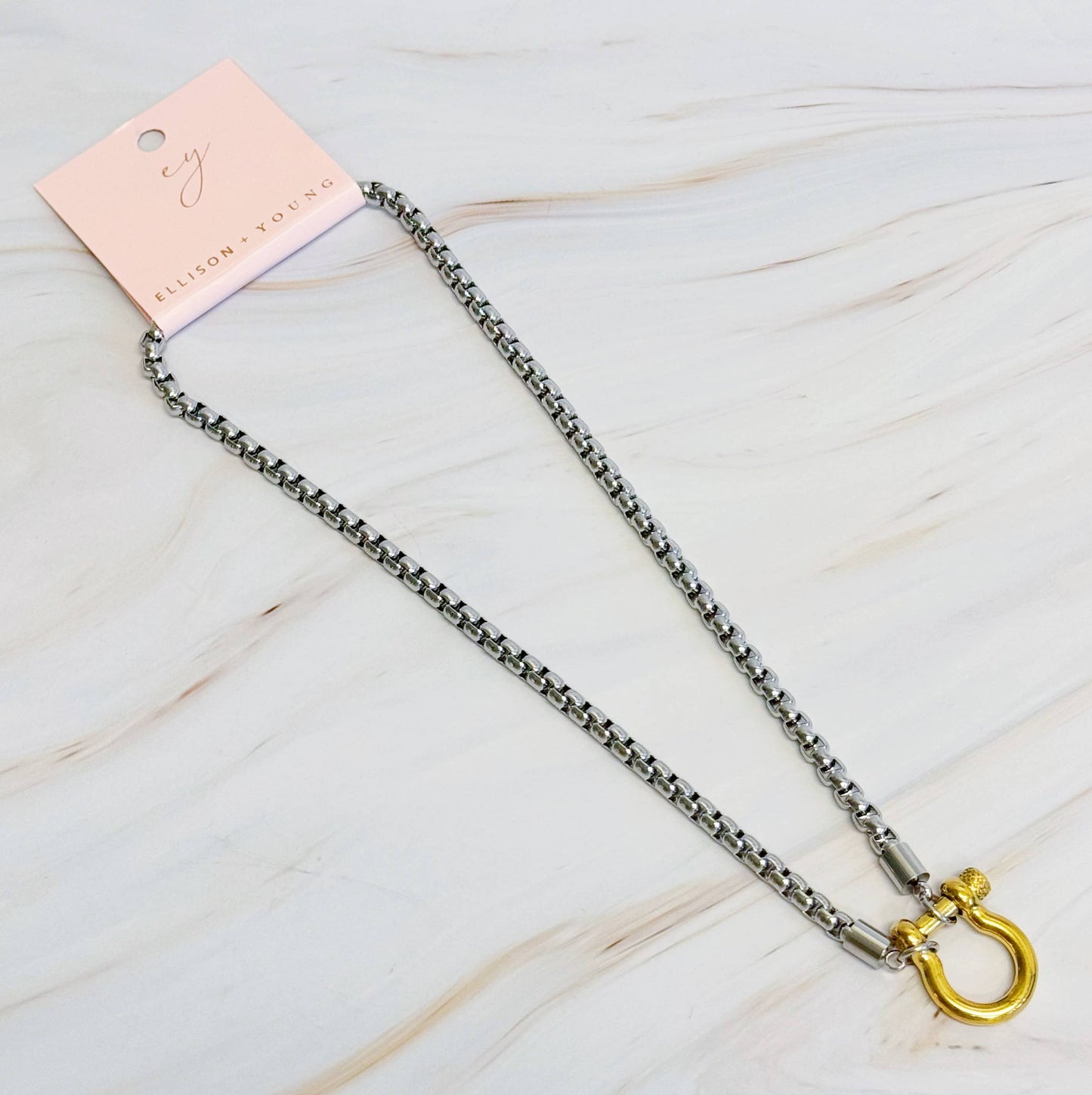 Luxe Pendant Box Chain Necklace: Gold